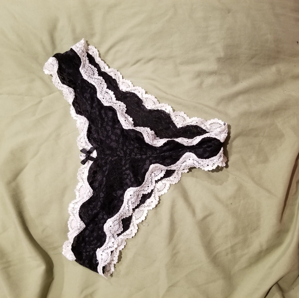 VS Lace Cheey Panties